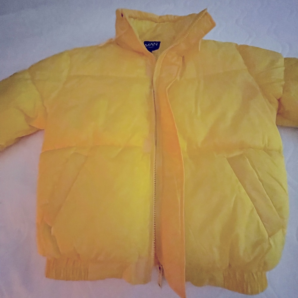Mustard Ripstop Funnel Boxy puffer jacket; never worn. Pet & Smoke free home.